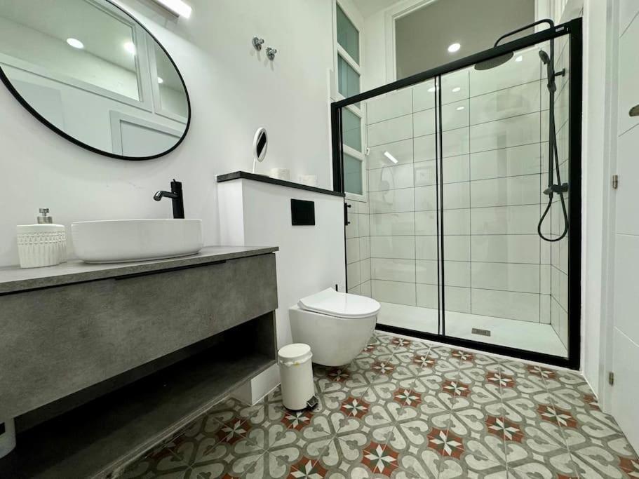 Cozy Beautiful Flat City Center Apartman Madrid Kültér fotó