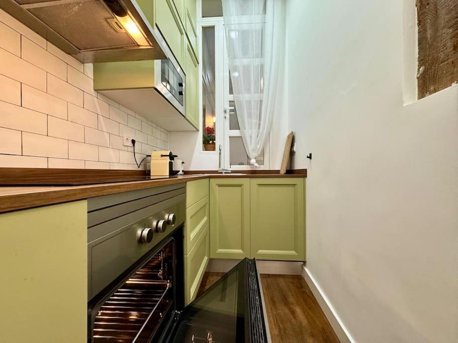 Cozy Beautiful Flat City Center Apartman Madrid Kültér fotó